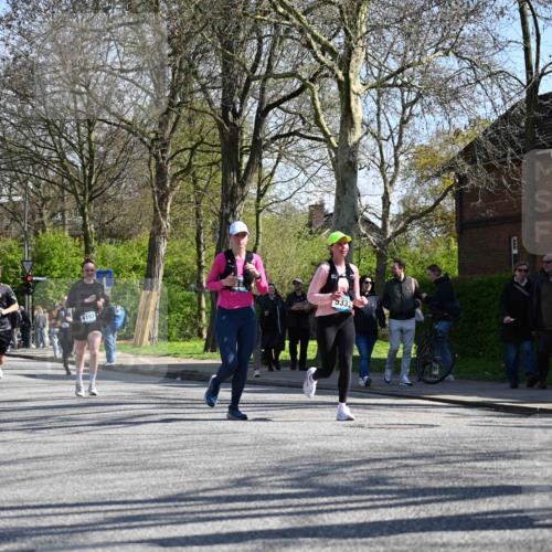 12.04.2026 - 45. Internationalen Wilhelmsburger Insellauf J. Mangold http://msf.ph/oto/9464485 12.04.2026 10:55:02 Ziel 5660, 5317, 2821, 2855, 4585, 2324, 4636, 5006, 5333, 4056, 5334, 4197, 5747, 5773, 5835, 5268, 4500, 4714, 3175, 4298 meine-sportfotos.de