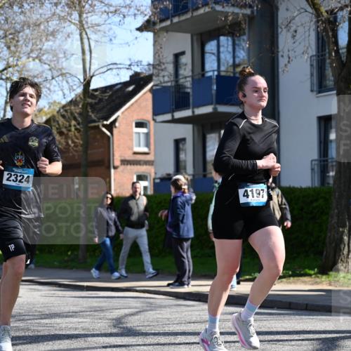 12.04.2026 - 45. Internationalen Wilhelmsburger Insellauf J. Mangold http://msf.ph/oto/9464539 12.04.2026 10:55:06 Ziel 2821, 2855, 4585, 2324, 4636, 5006, 5333, 4056, 5334, 4197, 5747, 5773, 5835, 5268, 4500, 5268, 4500, 4714, 3175, 4298, 5557 meine-sportfotos.de