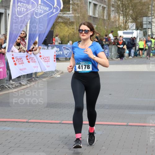 12.04.2026 - 45. Internationalen Wilhelmsburger Insellauf Strokosch-Dieckow http://msf.ph/oto/9464557 12.04.2026 13:14:09 Ziel 4783, 4178 meine-sportfotos.de
