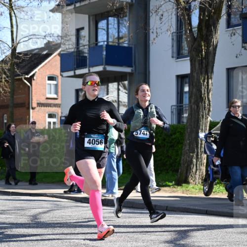 12.04.2026 - 45. Internationalen Wilhelmsburger Insellauf J. Mangold http://msf.ph/oto/9464560 12.04.2026 10:55:10 Ziel 2855, 4585, 2324, 4636, 5006, 5333, 4056, 5334, 4197, 5747, 5773, 5835, 5268, 4500, 4714, 3175, 4298, 5557, 2349 meine-sportfotos.de