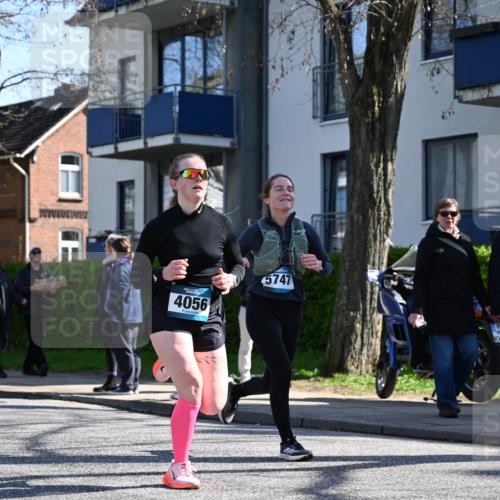 12.04.2026 - 45. Internationalen Wilhelmsburger Insellauf J. Mangold http://msf.ph/oto/9464561 12.04.2026 10:55:10 Ziel 2855, 4585, 2324, 4636, 5006, 5333, 4056, 5334, 4197, 5747, 5773, 5835, 5268, 4500, 4714, 3175, 4298, 5557, 2349 meine-sportfotos.de