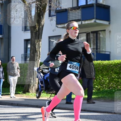 12.04.2026 - 45. Internationalen Wilhelmsburger Insellauf J. Mangold http://msf.ph/oto/9464569 12.04.2026 10:55:11 Ziel 4585, 2324, 4636, 5006, 5333, 4056, 5334, 4197, 5747, 5773, 5835, 5268, 4500, 4714, 3175, 4298, 5557, 2349, 3118 meine-sportfotos.de