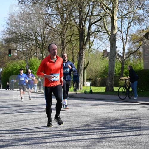 12.04.2026 - 45. Internationalen Wilhelmsburger Insellauf J. Mangold http://msf.ph/oto/9464574 12.04.2026 10:55:14 Ziel 2324, 4636, 5006, 5333, 4056, 5334, 4197, 5747, 5773, 5835, 5268, 4500, 4714, 3175, 4298, 4298, 5557, 2349, 3118, 5822 meine-sportfotos.de