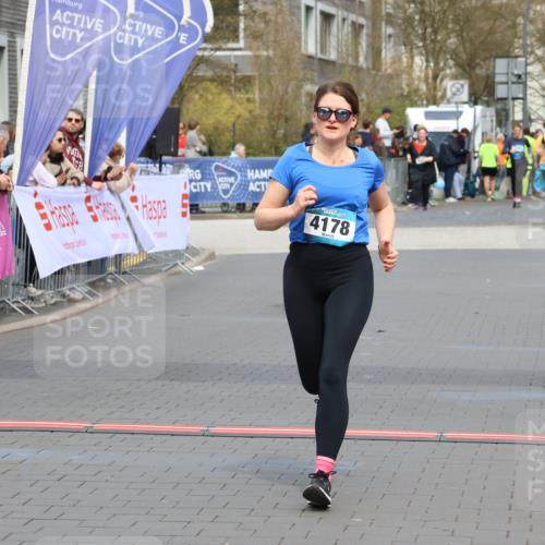 12.04.2026 - 45. Internationalen Wilhelmsburger Insellauf Strokosch-Dieckow http://msf.ph/oto/9464580 12.04.2026 13:14:09 Ziel 4783, 4178 meine-sportfotos.de