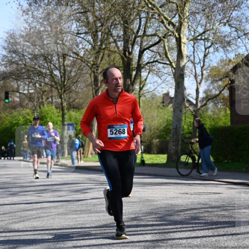 12.04.2026 - 45. Internationalen Wilhelmsburger Insellauf J. Mangold http://msf.ph/oto/9464585 12.04.2026 10:55:15 Ziel 4636, 5006, 5333, 4056, 5334, 4197, 5747, 5773, 5835, 5268, 4500, 4714, 3175, 4298, 5557, 5557, 2349, 3118, 5822 meine-sportfotos.de