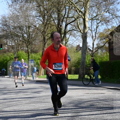 12.04.2026 - 45. Internationalen Wilhelmsburger Insellauf J. Mangold http://msf.ph/oto/9464586 12.04.2026 10:55:15 Ziel 4636, 5006, 5333, 4056, 5334, 4197, 5747, 5773, 5835, 5268, 4500, 4714, 3175, 4298, 5557, 5557, 2349, 3118, 5822 meine-sportfotos.de
