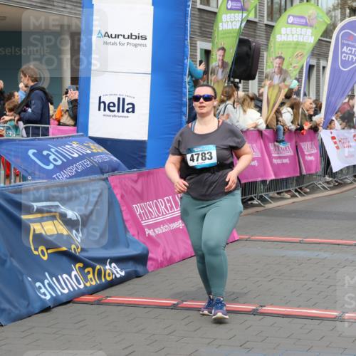 12.04.2026 - 45. Internationalen Wilhelmsburger Insellauf Strokosch-Dieckow http://msf.ph/oto/9464608 12.04.2026 13:14:07 Ziel 2062, 4783, 4178 meine-sportfotos.de