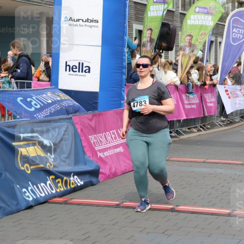 12.04.2026 - 45. Internationalen Wilhelmsburger Insellauf Strokosch-Dieckow http://msf.ph/oto/9464621 12.04.2026 13:14:07 Ziel 2062, 4783, 4178 meine-sportfotos.de