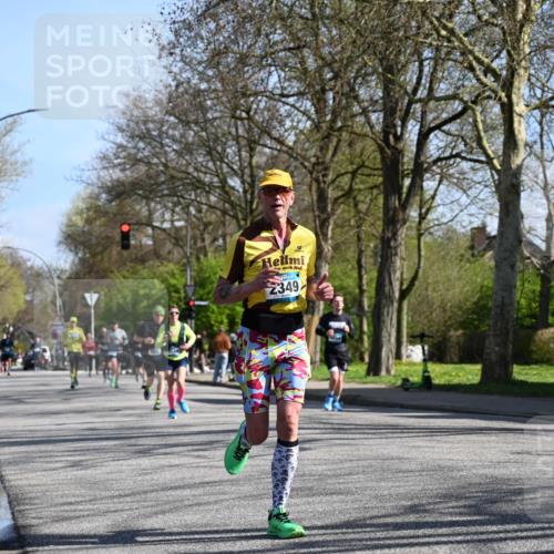 12.04.2026 - 45. Internationalen Wilhelmsburger Insellauf J. Mangold http://msf.ph/oto/9464644 12.04.2026 10:55:42 Ziel 4714, 3175, 4298, 5557, 2349, 3118, 5822, 3488, 2797, 2796, 2797, 2796, 2921, 2808, 3916, 4494, 5047, 4070, 5771, 4549, 4717, 2055 meine-sportfotos.de