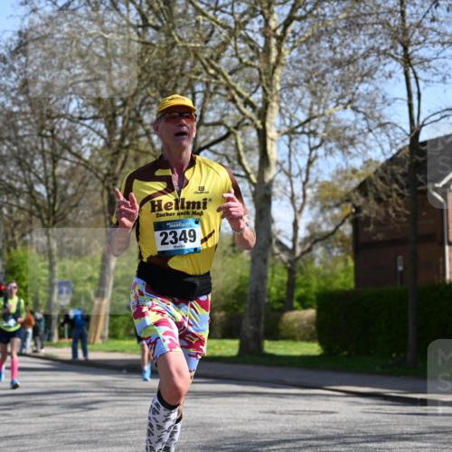 12.04.2026 - 45. Internationalen Wilhelmsburger Insellauf J. Mangold http://msf.ph/oto/9464660 12.04.2026 10:55:43 Ziel 4714, 3175, 4298, 5557, 2349, 3118, 5822, 3488, 2797, 2796, 2921, 2808, 3916, 4494, 5047, 4070, 5771, 4549, 4717, 2055 meine-sportfotos.de