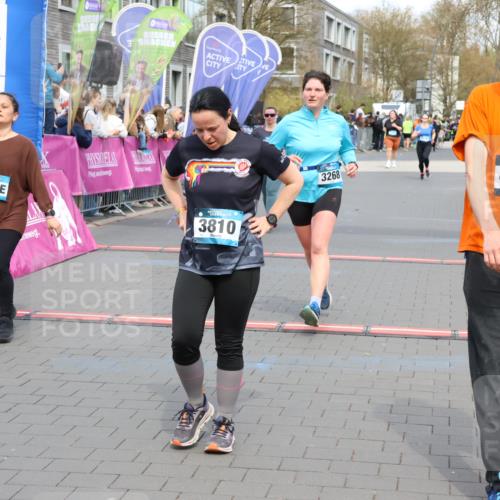 12.04.2026 - 45. Internationalen Wilhelmsburger Insellauf Strokosch-Dieckow http://msf.ph/oto/9464677 12.04.2026 13:14:03 Ziel 3810, 3268, 2062, 4783 meine-sportfotos.de