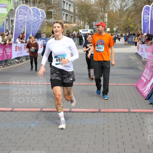 12.04.2026 - 45. Internationalen Wilhelmsburger Insellauf Strokosch-Dieckow http://msf.ph/oto/9464718 12.04.2026 13:13:59 Ziel 2080, 5819, 2064, 4923, 4281, 3984, 3810, 3268, 2062 meine-sportfotos.de