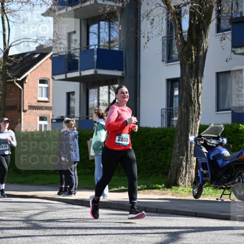 12.04.2026 - 45. Internationalen Wilhelmsburger Insellauf J. Mangold http://msf.ph/oto/9464732 12.04.2026 10:55:59 Ziel 3118, 5822, 3488, 2797, 2796, 2921, 2808, 3916, 4494, 5047, 4070, 5771, 4549, 4717, 2055, 5512, 2220, 4158, 2133, 2754, 4155, 2795, 3917, 5319, 5352 meine-sportfotos.de
