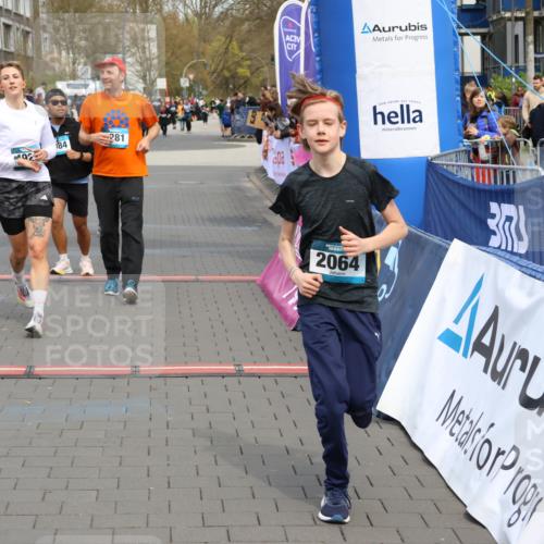 12.04.2026 - 45. Internationalen Wilhelmsburger Insellauf Strokosch-Dieckow http://msf.ph/oto/9464734 12.04.2026 13:13:57 Ziel 2080, 5819, 2064, 4923, 4281, 3984, 3810 meine-sportfotos.de