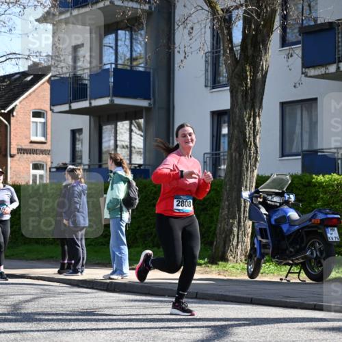 12.04.2026 - 45. Internationalen Wilhelmsburger Insellauf J. Mangold http://msf.ph/oto/9464736 12.04.2026 10:55:59 Ziel 3118, 5822, 3488, 2797, 2796, 2921, 2808, 3916, 4494, 5047, 4070, 5771, 4549, 4717, 2055, 5512, 2220, 4158, 2133, 2754, 4155, 2795, 3917, 5319, 5352 meine-sportfotos.de