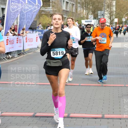 12.04.2026 - 45. Internationalen Wilhelmsburger Insellauf Strokosch-Dieckow http://msf.ph/oto/9464749 12.04.2026 13:13:56 Ziel 2080, 5819, 2064, 4923, 4281, 3984, 3810 meine-sportfotos.de