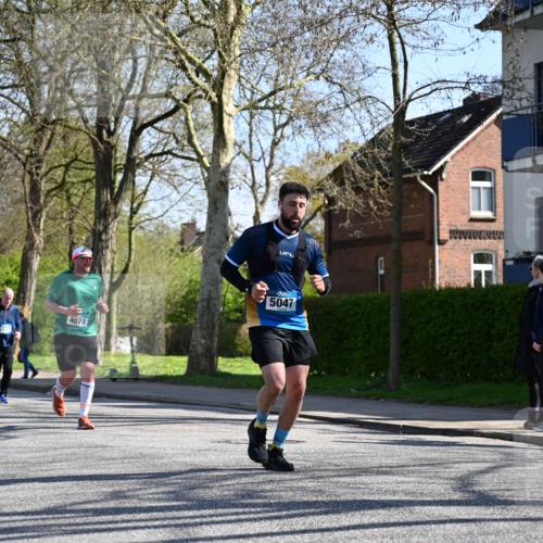 12.04.2026 - 45. Internationalen Wilhelmsburger Insellauf J. Mangold http://msf.ph/oto/9464758 12.04.2026 10:56:03 Ziel 3488, 2797, 2796, 2921, 2808, 3916, 4494, 5047, 4070, 5771, 4549, 4717, 2055, 5512, 2220, 4158, 2133, 2754, 4155, 2795, 3917, 5319, 5352, 2915, 3224, 4654 meine-sportfotos.de