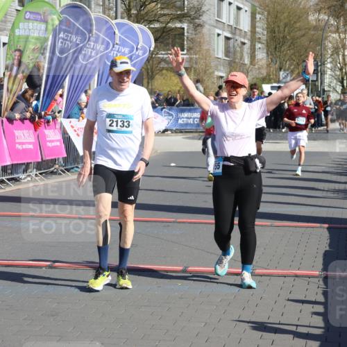 12.04.2026 - 45. Internationalen Wilhelmsburger Insellauf Strokosch-Dieckow http://msf.ph/oto/9464793 12.04.2026 10:56:55 Ziel 4158, 2133, 2754, 4155, 2795, 3917 meine-sportfotos.de