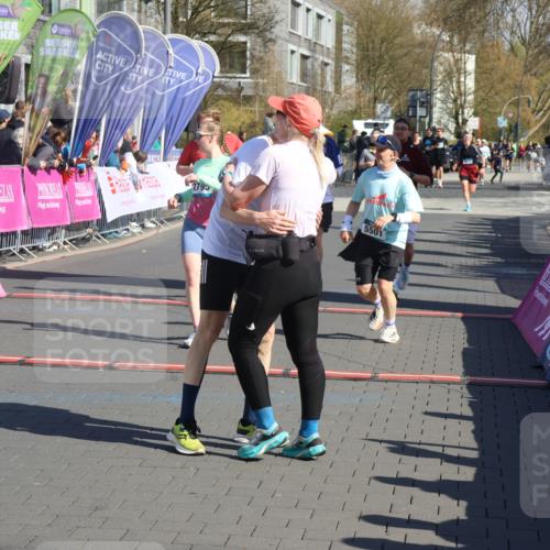 12.04.2026 - 45. Internationalen Wilhelmsburger Insellauf Strokosch-Dieckow http://msf.ph/oto/9464848 12.04.2026 10:56:58 Ziel 2133, 2754, 4155, 2795, 3917, 5319, 5352 meine-sportfotos.de