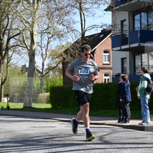 12.04.2026 - 45. Internationalen Wilhelmsburger Insellauf J. Mangold http://msf.ph/oto/9464852 12.04.2026 10:56:17 Ziel 4494, 5047, 4070, 5771, 4549, 4717, 2055, 5512, 2220, 4158, 2133, 2754, 4155, 2795, 3917, 5319, 5352, 2915, 3224, 4654, 3059, 3187, 4448, 2912, 2913 meine-sportfotos.de