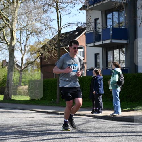 12.04.2026 - 45. Internationalen Wilhelmsburger Insellauf J. Mangold http://msf.ph/oto/9464855 12.04.2026 10:56:17 Ziel 4494, 5047, 4070, 5771, 4549, 4717, 2055, 5512, 2220, 4158, 2133, 2754, 4155, 2795, 3917, 5319, 5352, 2915, 3224, 4654, 3059, 3187, 4448, 2912, 2913 meine-sportfotos.de