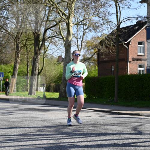 12.04.2026 - 45. Internationalen Wilhelmsburger Insellauf J. Mangold http://msf.ph/oto/9464895 12.04.2026 10:56:23 Ziel 4549, 4717, 2055, 5512, 2220, 4158, 2133, 2754, 4155, 2795, 3917, 5319, 5352, 2915, 3224, 4654, 3059, 3187, 4448, 2912, 2913, 4927, 2791, 2067, 4321, 2744, 5508, 4388 meine-sportfotos.de