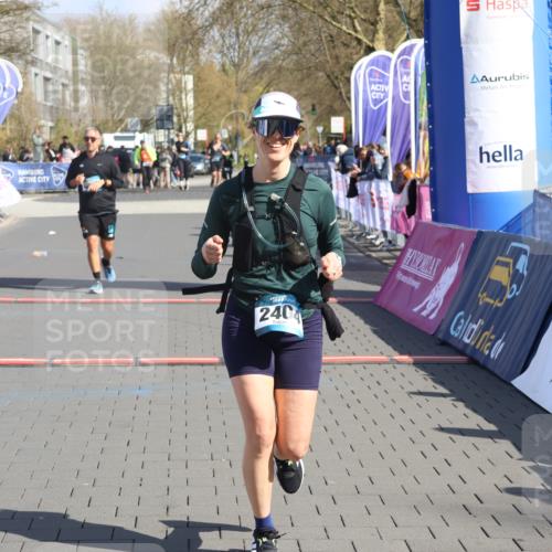 12.04.2026 - 45. Internationalen Wilhelmsburger Insellauf Strokosch-Dieckow http://msf.ph/oto/9464898 12.04.2026 11:14:42 Ziel 2404, 4982 meine-sportfotos.de