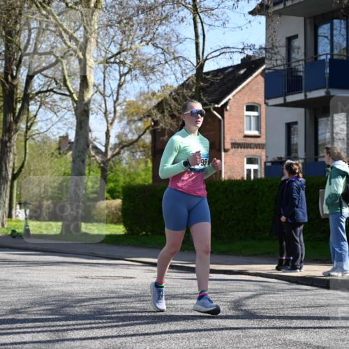 12.04.2026 - 45. Internationalen Wilhelmsburger Insellauf J. Mangold http://msf.ph/oto/9464912 12.04.2026 10:56:23 Ziel 4549, 4717, 2055, 5512, 2220, 4158, 2133, 2754, 4155, 2795, 3917, 5319, 5352, 2915, 3224, 4654, 3059, 3187, 4448, 2912, 2913, 4927, 2791, 2067, 4321, 2744, 5508, 4388 meine-sportfotos.de