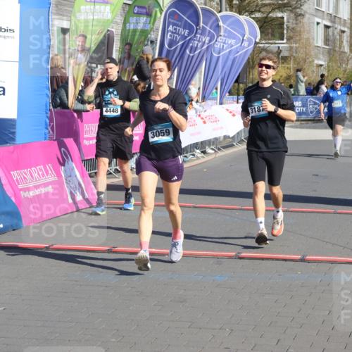 12.04.2026 - 45. Internationalen Wilhelmsburger Insellauf Strokosch-Dieckow http://msf.ph/oto/9464930 12.04.2026 10:57:12 Ziel 3059, 3187, 4448 meine-sportfotos.de