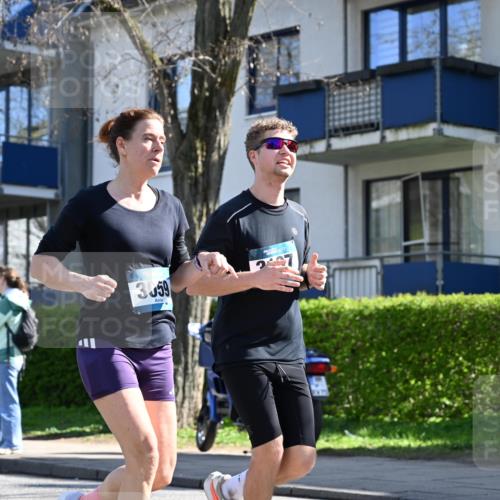 12.04.2026 - 45. Internationalen Wilhelmsburger Insellauf J. Mangold http://msf.ph/oto/9465049 12.04.2026 10:56:42 Ziel 2795, 3917, 5319, 5352, 2915, 3224, 4654, 3059, 3187, 4448, 2912, 2913, 4927, 2791, 2067, 4321, 2744, 5508, 4388, 2579, 2458, 5845, 5844, 5701 meine-sportfotos.de