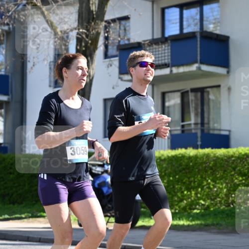 12.04.2026 - 45. Internationalen Wilhelmsburger Insellauf J. Mangold http://msf.ph/oto/9465051 12.04.2026 10:56:42 Ziel 2795, 3917, 5319, 5352, 2915, 3224, 4654, 3059, 3187, 4448, 2912, 2913, 4927, 2791, 2067, 4321, 2744, 5508, 4388, 2579, 2458, 5845, 5844, 5701 meine-sportfotos.de