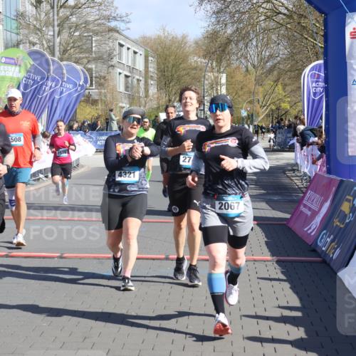 12.04.2026 - 45. Internationalen Wilhelmsburger Insellauf Strokosch-Dieckow http://msf.ph/oto/9465087 12.04.2026 10:57:25 Ziel 4927, 2791, 2067, 4321, 2744, 5508, 4388, 2579 meine-sportfotos.de
