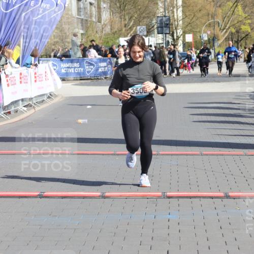 12.04.2026 - 45. Internationalen Wilhelmsburger Insellauf Strokosch-Dieckow http://msf.ph/oto/9465094 12.04.2026 11:15:18 Ziel 3508 meine-sportfotos.de