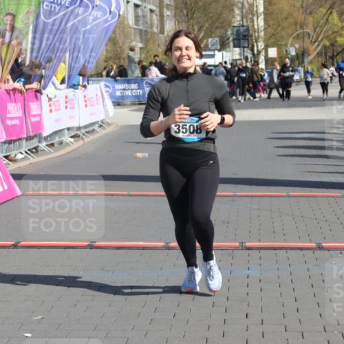 12.04.2026 - 45. Internationalen Wilhelmsburger Insellauf Strokosch-Dieckow http://msf.ph/oto/9465110 12.04.2026 11:15:19 Ziel 3508 meine-sportfotos.de