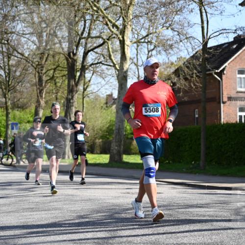 12.04.2026 - 45. Internationalen Wilhelmsburger Insellauf J. Mangold http://msf.ph/oto/9465128 12.04.2026 10:56:52 Ziel 4654, 3059, 3187, 4448, 2912, 2913, 4927, 2791, 2067, 4321, 2744, 5508, 4388, 2579, 2458, 5845, 5844, 5701, 4368 meine-sportfotos.de