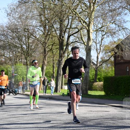 12.04.2026 - 45. Internationalen Wilhelmsburger Insellauf J. Mangold http://msf.ph/oto/9465174 12.04.2026 10:56:58 Ziel 2912, 2913, 4927, 2791, 2067, 4321, 2744, 5508, 4388, 2579, 2458, 5845, 5844, 5701, 4368, 2441, 5243 meine-sportfotos.de