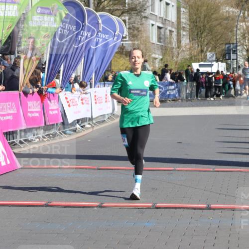 12.04.2026 - 45. Internationalen Wilhelmsburger Insellauf Strokosch-Dieckow http://msf.ph/oto/9465197 12.04.2026 10:57:40 Ziel 5701 meine-sportfotos.de