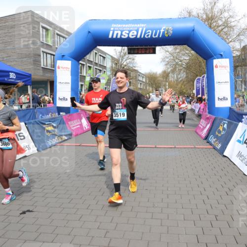 12.04.2026 - 45. Internationalen Wilhelmsburger Insellauf Strokosch-Dieckow http://msf.ph/oto/9465222 12.04.2026 13:13:29 Ziel 4693, 3519, 4970, 3686, 4643, 2877, 5265, 5266, 4648 meine-sportfotos.de