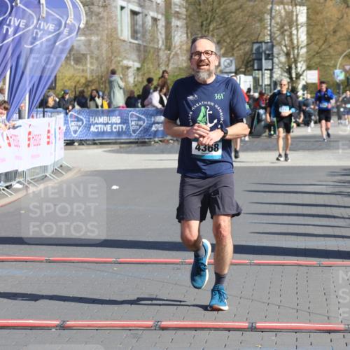 12.04.2026 - 45. Internationalen Wilhelmsburger Insellauf Strokosch-Dieckow http://msf.ph/oto/9465228 12.04.2026 10:57:52 Ziel 4368 meine-sportfotos.de