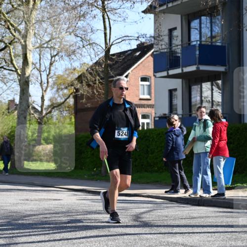 12.04.2026 - 45. Internationalen Wilhelmsburger Insellauf J. Mangold http://msf.ph/oto/9465255 12.04.2026 10:57:27 Ziel 4368, 2441, 5243, 3798, 2861, 3340, 2847, 4339, 3179, 3753, 4947, 3753, 4947, 3754, 5362, 4157, 2164, 4120, 2283, 2228, 4396 meine-sportfotos.de