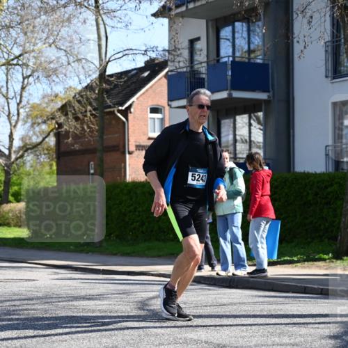 12.04.2026 - 45. Internationalen Wilhelmsburger Insellauf J. Mangold http://msf.ph/oto/9465262 12.04.2026 10:57:28 Ziel 4368, 2441, 5243, 3798, 2861, 3340, 2847, 4339, 3179, 3753, 4947, 3754, 5362, 4157, 2164, 4120, 2283, 2228, 4396 meine-sportfotos.de