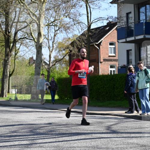 12.04.2026 - 45. Internationalen Wilhelmsburger Insellauf J. Mangold http://msf.ph/oto/9465265 12.04.2026 10:57:30 Ziel 4368, 2441, 5243, 3798, 2861, 3340, 2847, 4339, 3179, 3753, 4947, 3754, 5362, 4157, 2164, 4120, 2283, 4120, 2283, 2228, 4396, 3997, 2818 meine-sportfotos.de