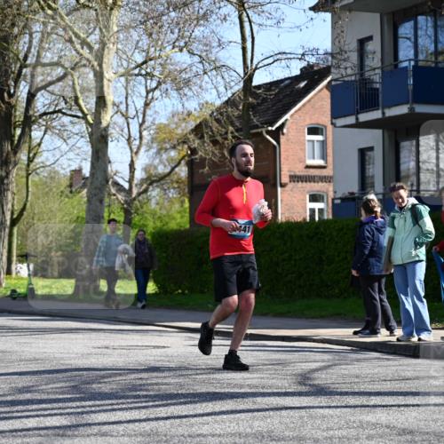 12.04.2026 - 45. Internationalen Wilhelmsburger Insellauf J. Mangold http://msf.ph/oto/9465266 12.04.2026 10:57:30 Ziel 4368, 2441, 5243, 3798, 2861, 3340, 2847, 4339, 3179, 3753, 4947, 3754, 5362, 4157, 2164, 4120, 2283, 4120, 2283, 2228, 4396, 3997, 2818 meine-sportfotos.de