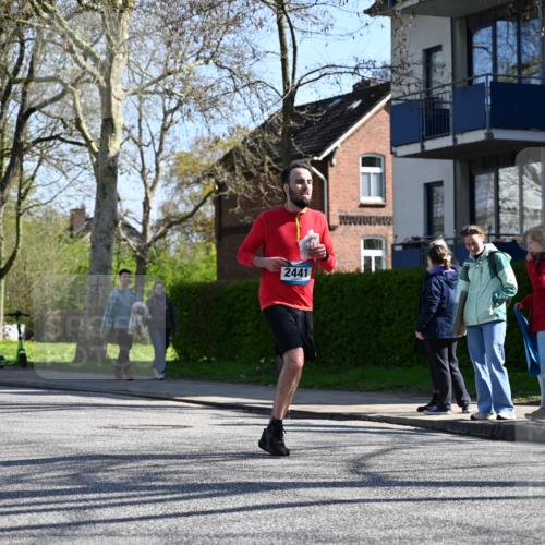 12.04.2026 - 45. Internationalen Wilhelmsburger Insellauf J. Mangold http://msf.ph/oto/9465267 12.04.2026 10:57:31 Ziel 4368, 2441, 5243, 3798, 2861, 3340, 2847, 4339, 3179, 3753, 4947, 3754, 5362, 4157, 2164, 4120, 2283, 2228, 2228, 4396, 3997, 2818, 3257 meine-sportfotos.de