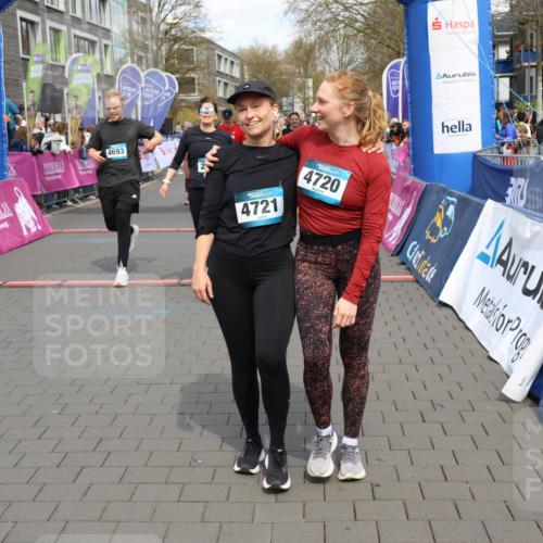 12.04.2026 - 45. Internationalen Wilhelmsburger Insellauf Strokosch-Dieckow http://msf.ph/oto/9465268 12.04.2026 13:13:25 Ziel 2998, 4693, 3519, 4970, 3686, 4643 meine-sportfotos.de