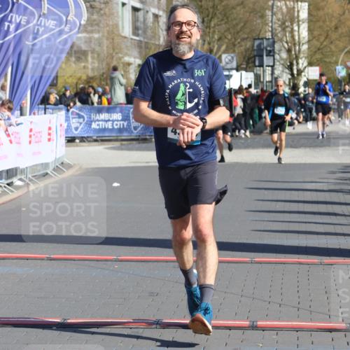 12.04.2026 - 45. Internationalen Wilhelmsburger Insellauf Strokosch-Dieckow http://msf.ph/oto/9465275 12.04.2026 10:57:53 Ziel 4368 meine-sportfotos.de