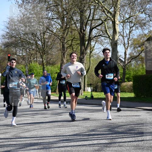 12.04.2026 - 45. Internationalen Wilhelmsburger Insellauf J. Mangold http://msf.ph/oto/9465320 12.04.2026 10:57:44 Ziel 2441, 5243, 3798, 2861, 3340, 2847, 4339, 3179, 3753, 4947, 3754, 5362, 4157, 2164, 4120, 2283, 2228, 4396, 3997, 2818, 3257, 2499, 2194, 2900, 3260, 3568, 4352, 4215, 4394, 3665 meine-sportfotos.de