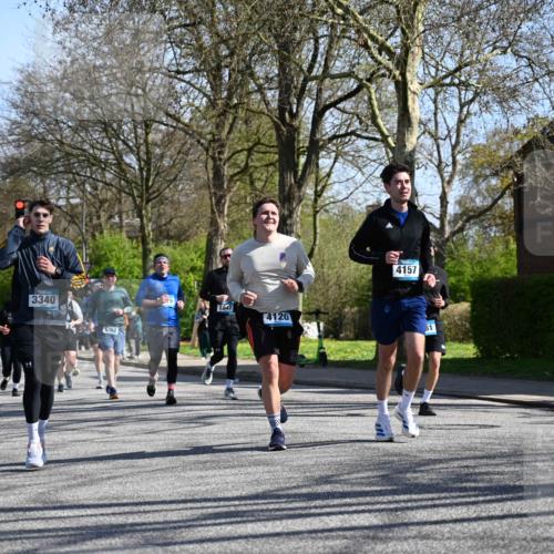 12.04.2026 - 45. Internationalen Wilhelmsburger Insellauf J. Mangold http://msf.ph/oto/9465324 12.04.2026 10:57:44 Ziel 2441, 5243, 3798, 2861, 3340, 2847, 4339, 3179, 3753, 4947, 3754, 5362, 4157, 2164, 4120, 2283, 2228, 4396, 3997, 2818, 3257, 2499, 2194, 2900, 3260, 3568, 4352, 4215, 4394, 3665 meine-sportfotos.de