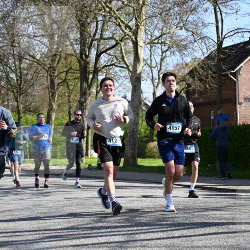 12.04.2026 - 45. Internationalen Wilhelmsburger Insellauf J. Mangold http://msf.ph/oto/9465340 12.04.2026 10:57:44 Ziel 2441, 5243, 3798, 2861, 3340, 2847, 4339, 3179, 3753, 4947, 3754, 5362, 4157, 2164, 4120, 2283, 2228, 4396, 3997, 2818, 3257, 2499, 2194, 2900, 3260, 3568, 4352, 4215, 4394, 3665 meine-sportfotos.de