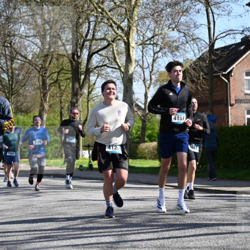 12.04.2026 - 45. Internationalen Wilhelmsburger Insellauf J. Mangold http://msf.ph/oto/9465343 12.04.2026 10:57:45 Ziel 2441, 5243, 3798, 2861, 3340, 2847, 4339, 3179, 3753, 4947, 3754, 5362, 4157, 2164, 4120, 2283, 2228, 4396, 4396, 3997, 2818, 3257, 2499, 2499, 2194, 2900, 3260, 3568, 4352, 4215, 4394, 3665 meine-sportfotos.de